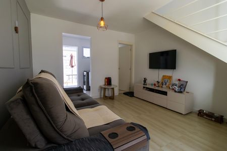 Sala de casa de condomínio para alugar com 2 quartos, 60m² em Bairro Jardim Nossa Senhora das Graças, Cotia