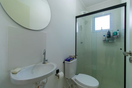 Casa de condomínio para alugar com 60m², 2 quartos e 1 vaga Casa de condomínio para alugar com 60m², 2 quartos e 1 vagaBanheiro Social