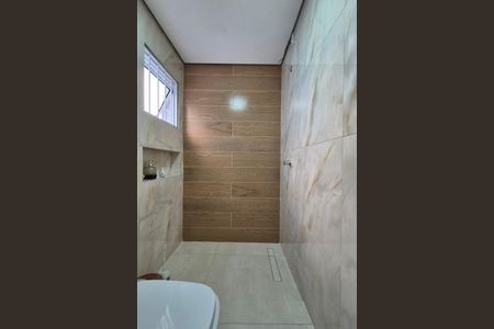 Casa à venda com 110m², 4 quartos e 2 vagasBanheiro da Suíte