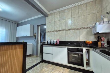 Casa à venda com 110m², 4 quartos e 2 vagasCozinha 