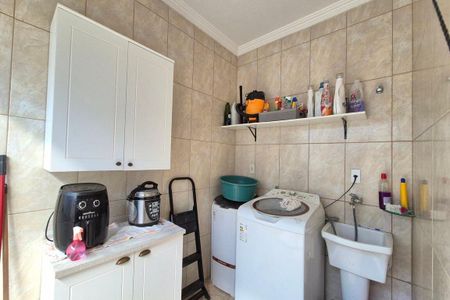 Casa à venda com 110m², 4 quartos e 2 vagasÁrea de Serviço