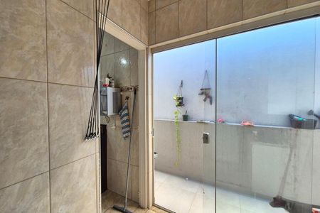 Casa à venda com 110m², 4 quartos e 2 vagasÁrea de Serviço