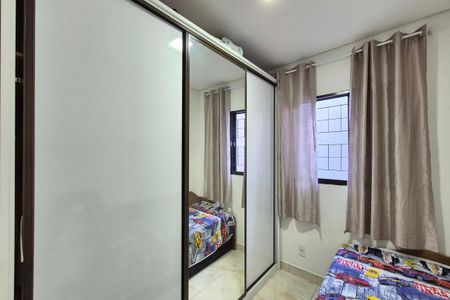 Casa à venda com 110m², 4 quartos e 2 vagasQuarto 2 