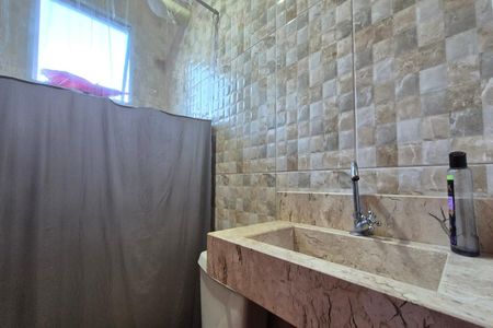 Casa à venda com 110m², 4 quartos e 2 vagasBanheiro de Serviço