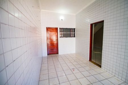 Garagem de casa para alugar com 2 quartos, 146m² em Cidade Ocian, Praia Grande