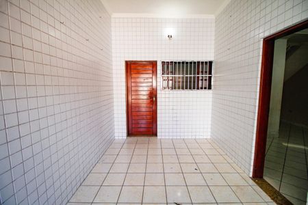 Garagem de casa para alugar com 2 quartos, 146m² em Cidade Ocian, Praia Grande