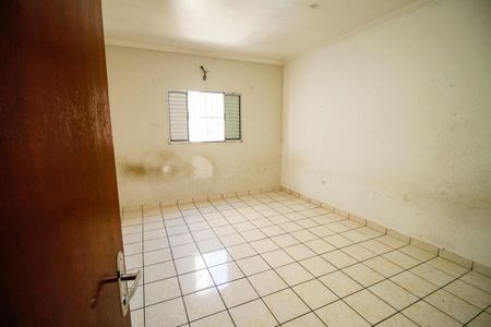 Casa para alugar com 146m², 2 quartos e 1 vagaQuarto 2