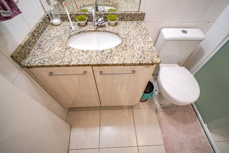 Apartamento à venda com 74m², 2 quartos e 2 vagasBanheiro