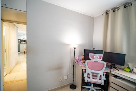 Apartamento à venda com 74m², 2 quartos e 2 vagasQuarto