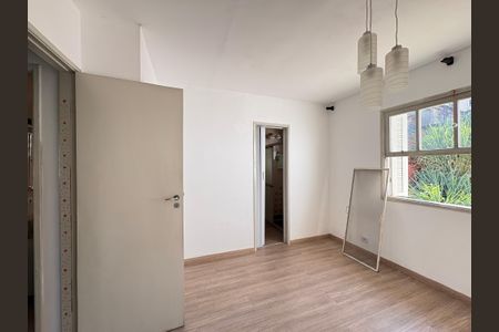 Casa para alugar com 80m², 3 quartos e 2 vagasSuíte 