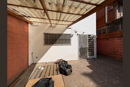 Casa para alugar com 80m², 3 quartos e 2 vagasQuintal
