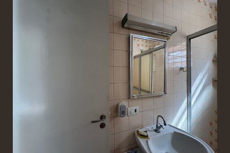 Casa para alugar com 80m², 3 quartos e 2 vagasBanheiro