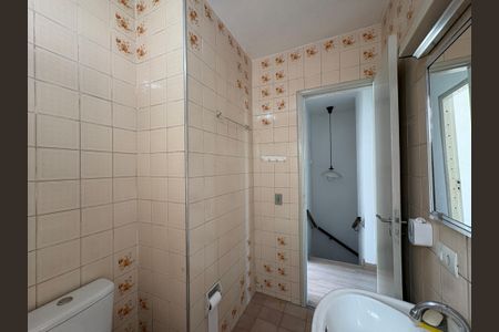 Casa para alugar com 80m², 3 quartos e 2 vagasBanheiro