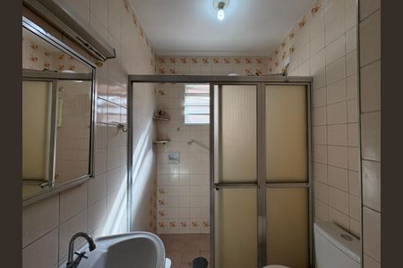 Casa para alugar com 80m², 3 quartos e 2 vagasBanheiro