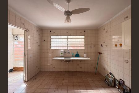 Casa para alugar com 80m², 3 quartos e 2 vagasCozinha