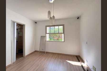 Casa para alugar com 80m², 3 quartos e 2 vagasSuíte 