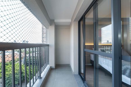 Varanda de kitnet/studio à venda com 1 quarto, 30m² em Vila Cordeiro, São Paulo