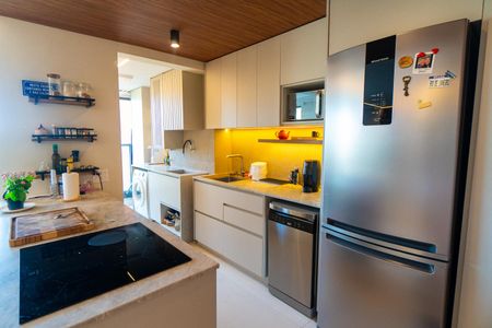 Apartamento à venda com 77m², 2 quartos e 1 vagaCozinha e Área de Serviço