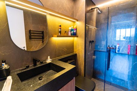 Apartamento à venda com 77m², 2 quartos e 1 vagaBanheiro Social