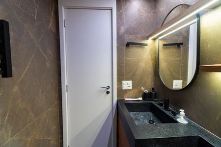 Apartamento à venda com 77m², 2 quartos e 1 vagaBanheiro Social