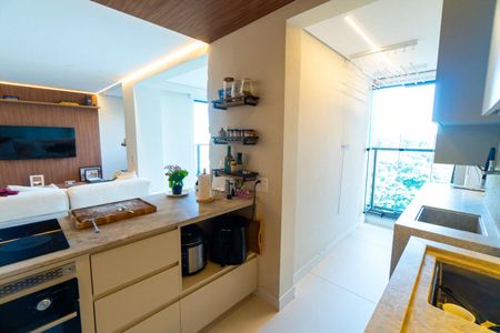 Apartamento à venda com 77m², 2 quartos e 1 vagaCozinha e Área de Serviço