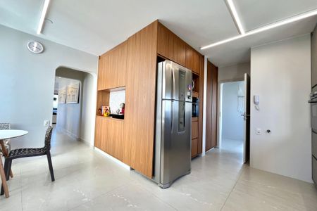 Apartamento à venda com 180m², 3 quartos e 3 vagasCozinha