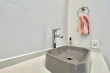 Apartamento à venda com 180m², 3 quartos e 3 vagasBanheiro da Suíte