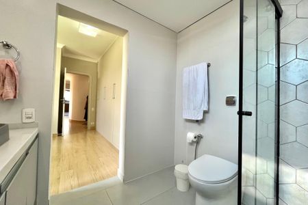 Apartamento à venda com 180m², 3 quartos e 3 vagasBanheiro da Suíte