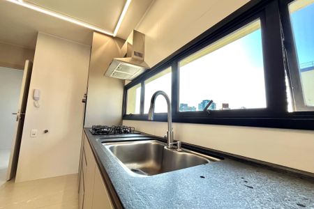 Apartamento à venda com 180m², 3 quartos e 3 vagasCozinha