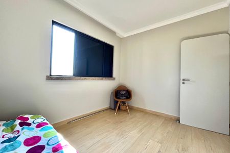 Apartamento à venda com 180m², 3 quartos e 3 vagasQuarto 2