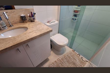 Apartamento à venda com 130m², 3 quartos e 2 vagasBanheiro Suíte 
