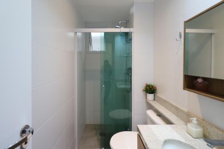 Apartamento à venda com 69m², 3 quartos e 2 vagas Apartamento à venda com 69m², 3 quartos e 2 vagasBanheiro