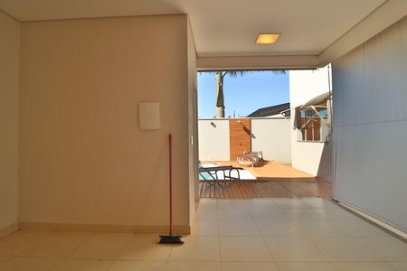 Casa de condomínio para alugar com 220m², 3 quartos e 3 vagasVaranda