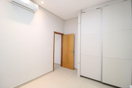 Casa de condomínio para alugar com 220m², 3 quartos e 3 vagasQuarto 1 - Suíte