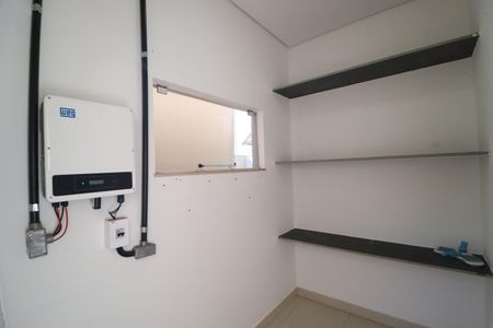 Casa de condomínio para alugar com 220m², 3 quartos e 3 vagasÁrea de Serviço - Energia Fotovoltáica