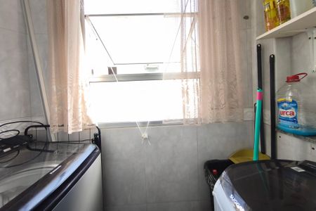 Apartamento à venda com 66m², 3 quartos e 1 vagaÁrea de Serviço