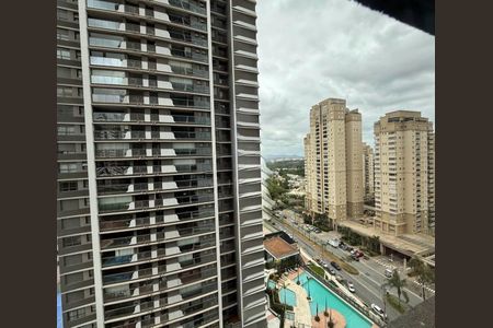 Apartamento à venda com 175m², 3 quartos e 3 vagasVista