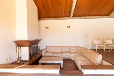 Sala de casa à venda com 5 quartos, 700m² em Cidade Universitária, Campinas