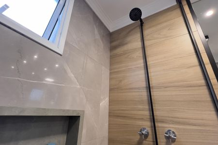 Apartamento à venda com 79m², 2 quartos e 1 vaga Apartamento à venda com 79m², 2 quartos e 1 vagaBanheiro da Suíte 1