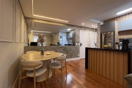 Apartamento à venda com 79m², 2 quartos e 1 vaga Apartamento à venda com 79m², 2 quartos e 1 vagaSala