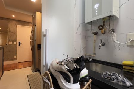 Apartamento à venda com 79m², 2 quartos e 1 vaga Apartamento à venda com 79m², 2 quartos e 1 vagaCozinha e Área de Serviço