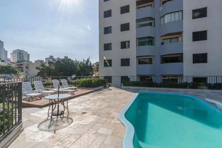 Apartamento para alugar com 70m², 3 quartos e 2 vagasÁrea comum - Piscina