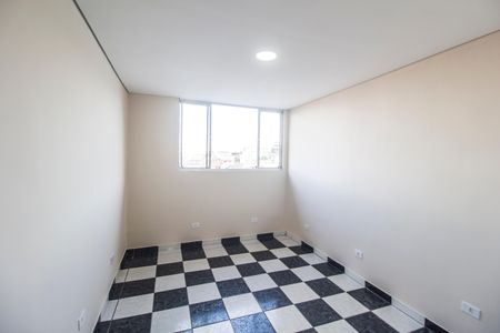 Quarto de casa para alugar com 1 quarto, 60m² em Jardim Yaya, Carapicuíba