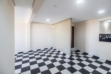 Sala  de casa para alugar com 1 quarto, 60m² em Jardim Yaya, Carapicuíba