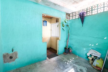 Casa à venda com 125m², 8 quartos e sem vaga Casa à venda com 125m², 8 quartos e sem vagaQuintal
