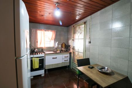 Casa à venda com 125m², 8 quartos e sem vaga Casa à venda com 125m², 8 quartos e sem vagaCozinha