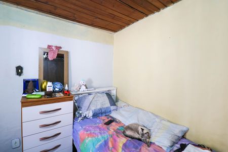 Casa à venda com 125m², 8 quartos e sem vaga Casa à venda com 125m², 8 quartos e sem vagaQuarto