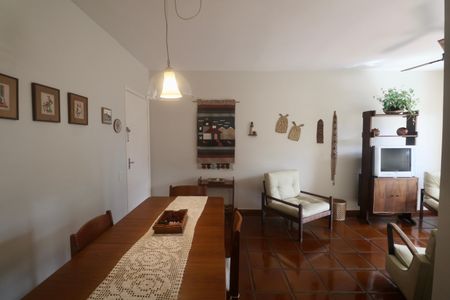 Sala de apartamento para alugar com 3 quartos, 70m² em Jardim Vitoria, Guarujá