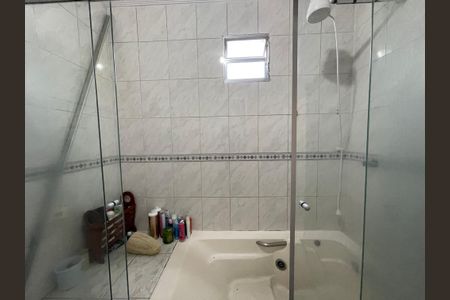 Casa de condomínio à venda com 150m², 4 quartos e 2 vagasBanheiro 1