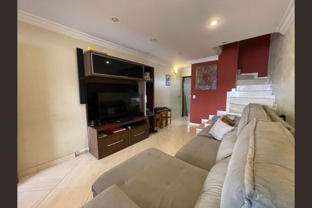 Sala de casa de condomínio à venda com 4 quartos, 150m² em Jardim Jussara, São Paulo